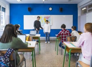 Carte Murale Scolaire : l’outil qui donne vie aux cours de géo scolaire murale